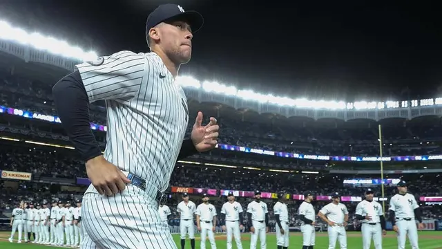 All Rise! Aaron Judge's Most Iconic Inscribed Baseball Cards — image from Yahoo Sports