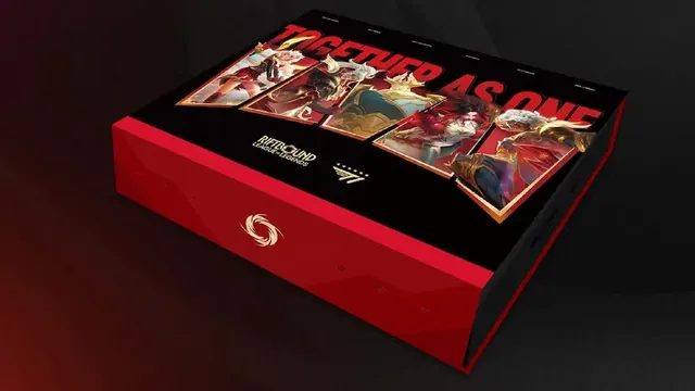 Riftbound's T1 2025 Player Bundle Is Going Back On Sale Soon — image from TheGamer