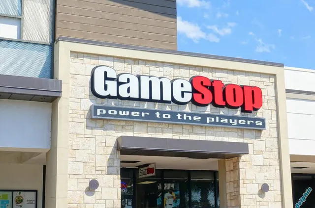 GameStop’s Collectibles Push, Trading Card Buybacks, eBay Stake Offer Strategic Upside, Analyst Says — image from Benzinga