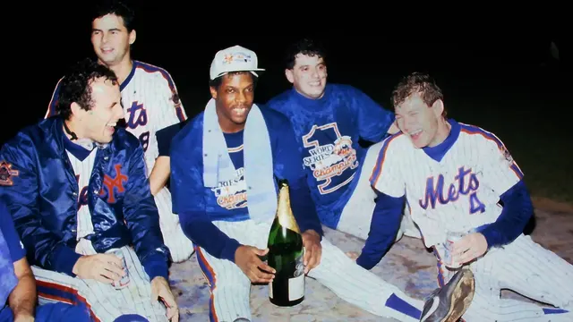 Top 3 Most Valuable Mets Cards from the 1986 Topps Tiffany Set — image from Sports Illustrated