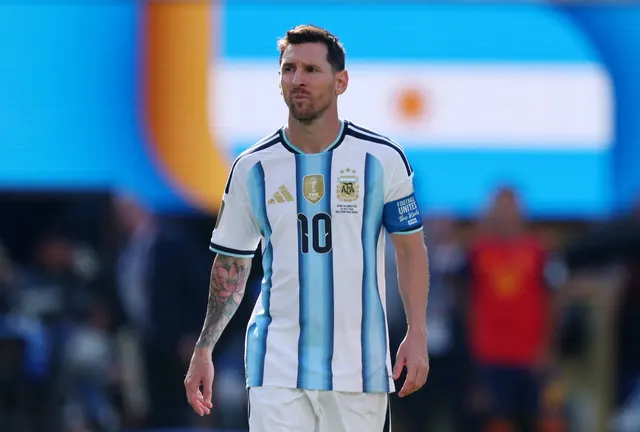 Lionel Messi Retires From Argentina, and Topps Is Selling Farewell Card Packs — image from AOL.ca