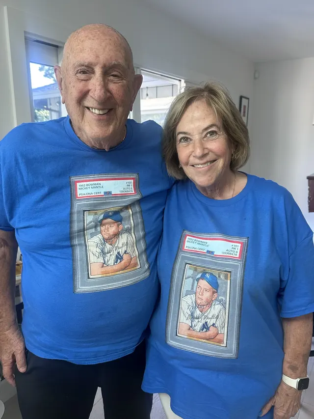 Sonoma resident's Mickey Mantle baseball card sells for $45K in auction — image from Sonoma Index-Tribune